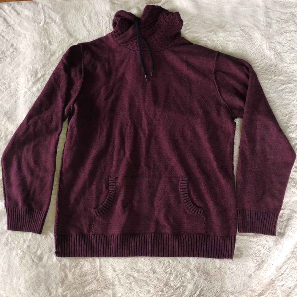 Maroon hooded sweater diamond detail on hood